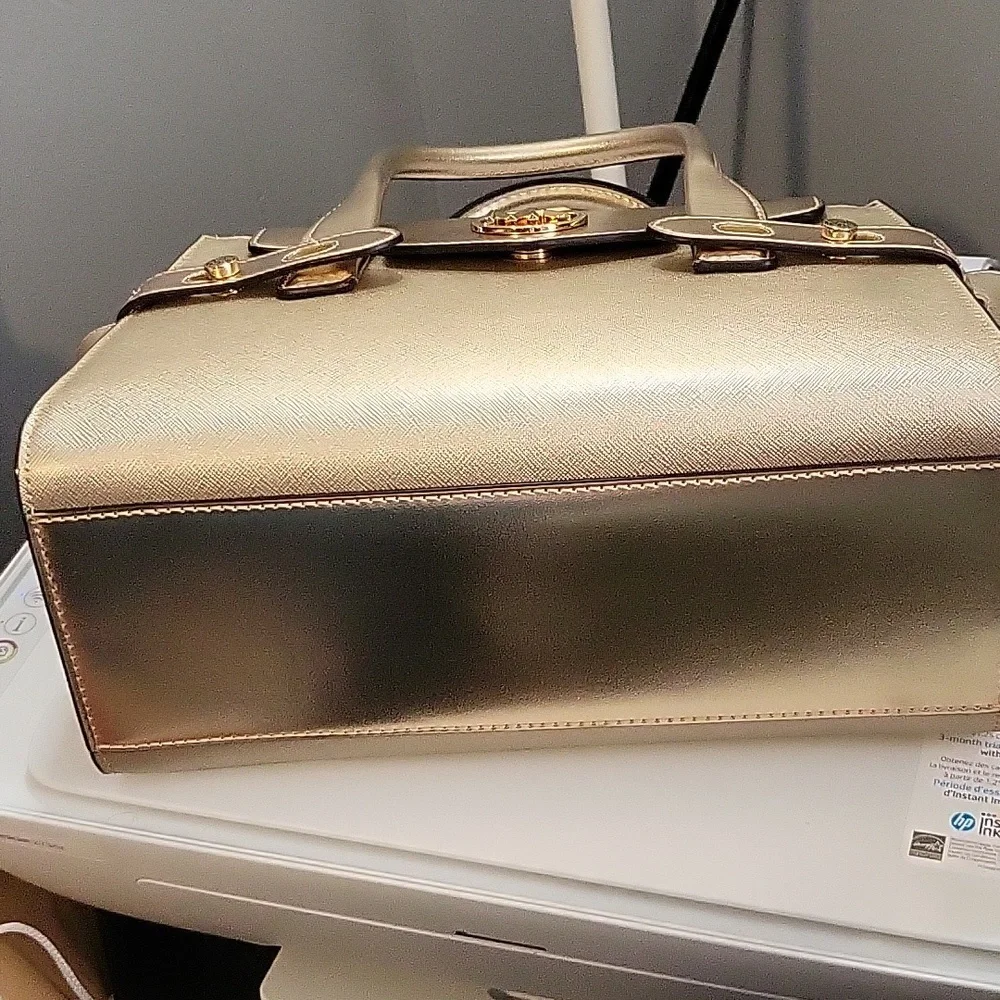 NWT MICHAEL KORS PALE GOLD CARMEN SATCHEL - Picture 10 of 14